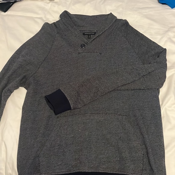 Banana Republic Sweater - Picture 3 of 3